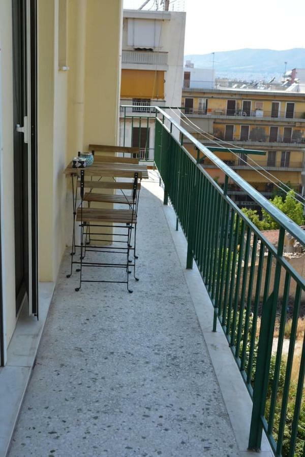 Modern Apartment, 5΄ Walk From Central Metro Station Афины Экстерьер фото