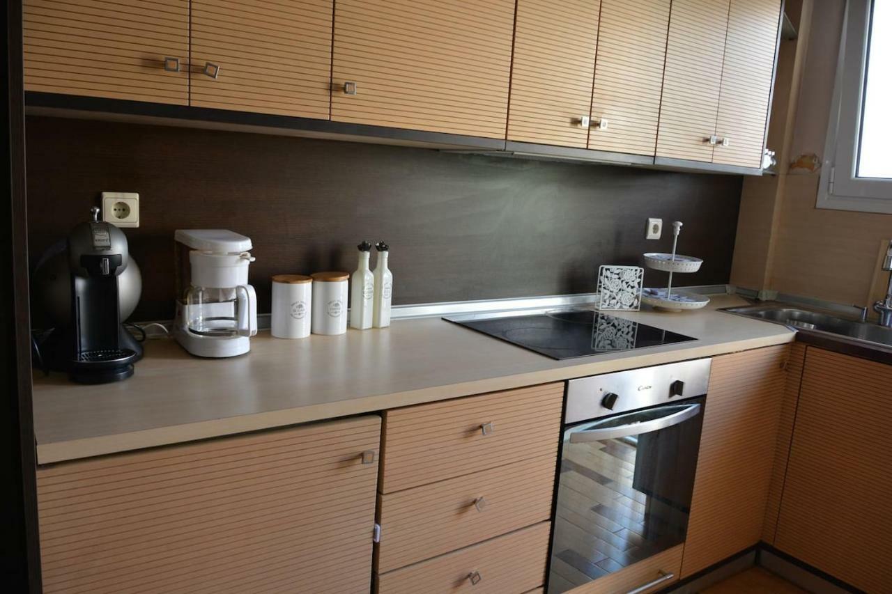 Modern Apartment, 5΄ Walk From Central Metro Station Афины Экстерьер фото